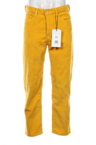 Pantaloni raiați de bărbați Levi's, Mărime M, Culoare Galben, Preț 411,00 Lei