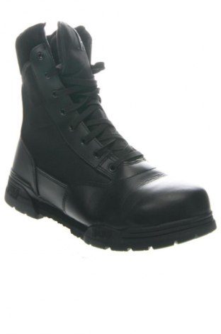 Férfi cipők
 Magnum, Méret 45, Szín Fekete, Ár 32 519 Ft