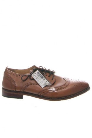 Férfi cipők
 Next, Méret 39, Szín Barna, Ár 35 839 Ft