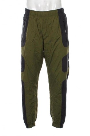 Pantaloni de bărbați Nike, Mărime M, Culoare Multicolor, Preț 154,99 Lei
