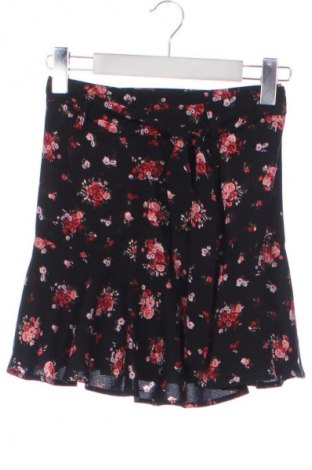 Hosenrock Stradivarius, Größe XXS, Farbe Mehrfarbig, Preis 9,79 €