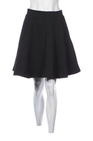 Пола Adidas, Размер S, Цвят Черен, Цена 41,00 лв.