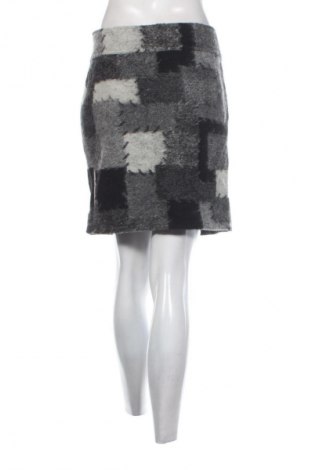 Пола Alba Moda, Размер L, Цвят Многоцветен, Цена 13,99 лв.