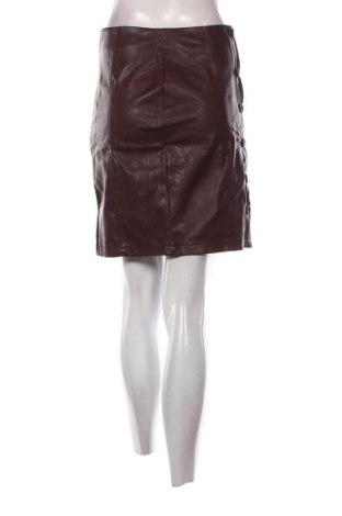 Пола Beloved, Размер M, Цвят Червен, Цена 19,00 лв.