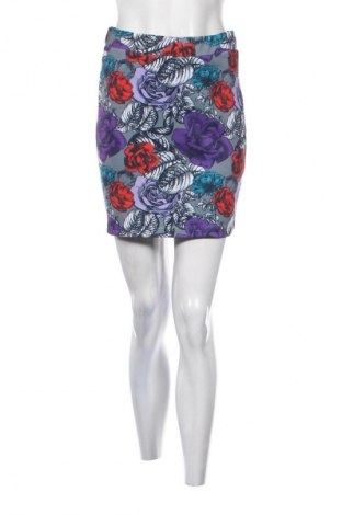 Пола Casual Clothing, Размер S, Цвят Многоцветен, Цена 19,00 лв.