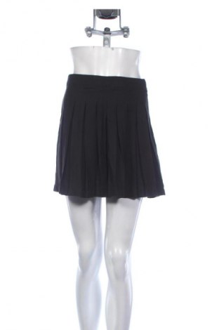 Пола Cropp, Размер S, Цвят Черен, Цена 40,89 лв.