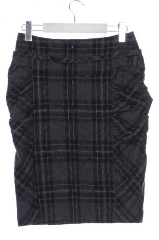 Szoknya Dika, Méret M, Szín Sokszínű, Ár 8 200 Ft