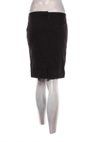 Пола Gap, Размер M, Цвят Черен, Цена 20,99 лв.