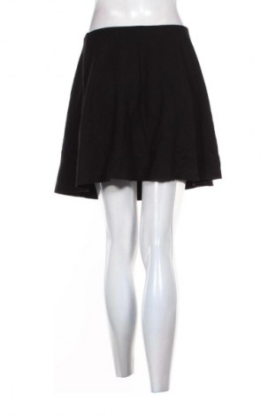 Пола H&M, Размер L, Цвят Черен, Цена 11,99 лв.