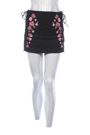 Пола H&M Divided, Размер S, Цвят Черен, Цена 19,00 лв.