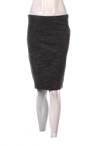 Пола Kiabi, Размер L, Цвят Многоцветен, Цена 8,99 лв.