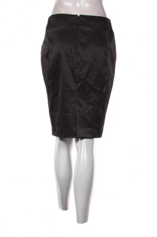 Пола Mango, Размер M, Цвят Черен, Цена 17,99 лв.