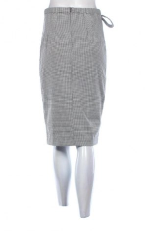 Пола Mohito, Размер S, Цвят Многоцветен, Цена 19,14 лв.