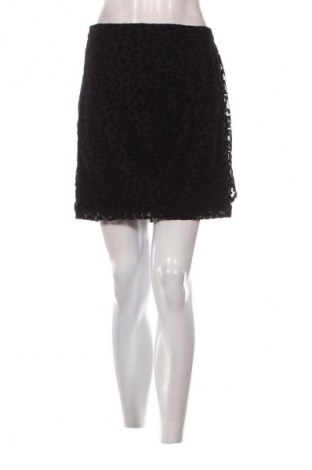 Пола Mohito, Размер L, Цвят Черен, Цена 19,14 лв.