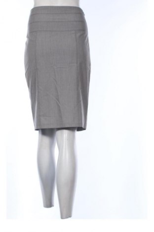 Пола Nissa, Размер S, Цвят Сив, Цена 61,94 лв.