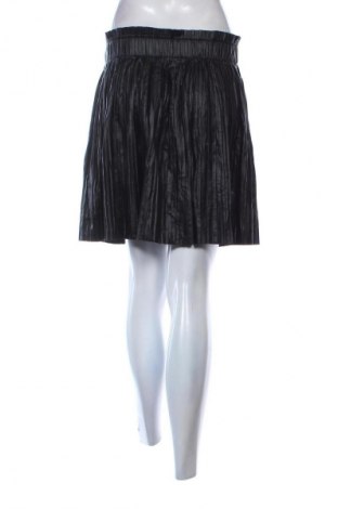 Φούστα ONLY, Μέγεθος M, Χρώμα Μαύρο, Τιμή 7,99 €
