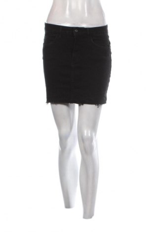 Sukně ONLY, Velikost S, Barva Černá, Cena  199,00 Kč
