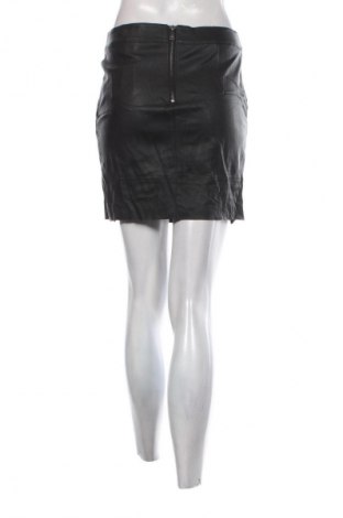 Пола ONLY, Размер M, Цвят Черен, Цена 4,60 €