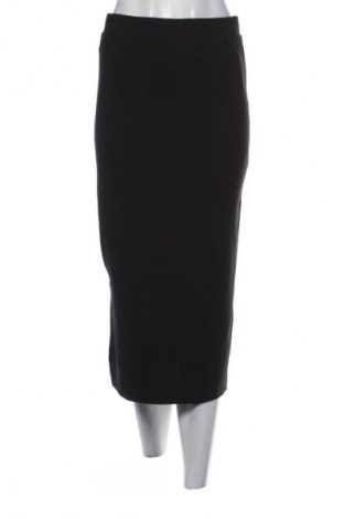 Пола Pieces, Размер S, Цвят Черен, Цена 27,37 лв.