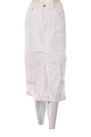 Пола Reserved, Размер M, Цвят Бял, Цена 29,15 лв.