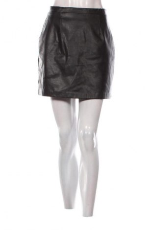 Пола River Island, Размер S, Цвят Черен, Цена 41,04 лв.