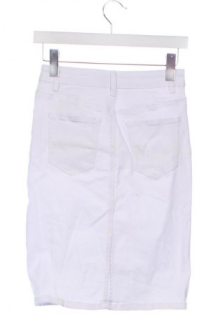 Fustă SHEIN, Mărime XS, Culoare Alb, Preț 76,32 Lei