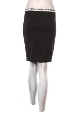 Пола Tommy Jeans, Размер M, Цвят Черен, Цена 17,38 €