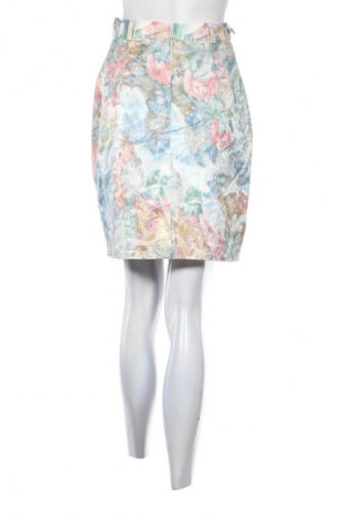 Пола Unbranded, Размер S, Цвят Многоцветен, Цена 19,00 лв.