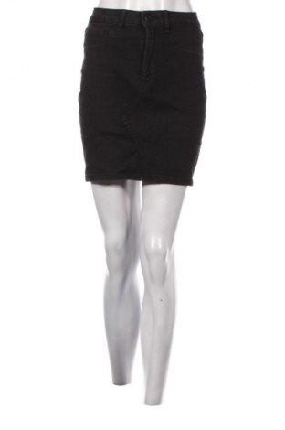 Fustă VILA, Mărime S, Culoare Negru, Preț 29,99 Lei
