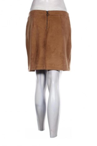 Пола Vero Moda, Размер M, Цвят Кафяв, Цена 9,99 лв.