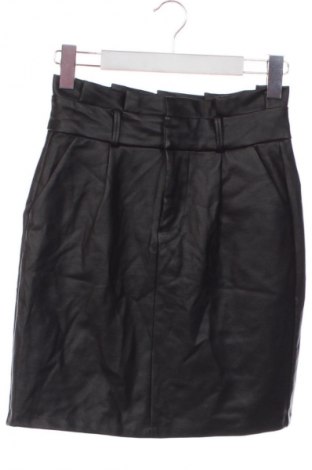 Rock Vero Moda, Größe XS, Farbe Schwarz, Preis € 5,99