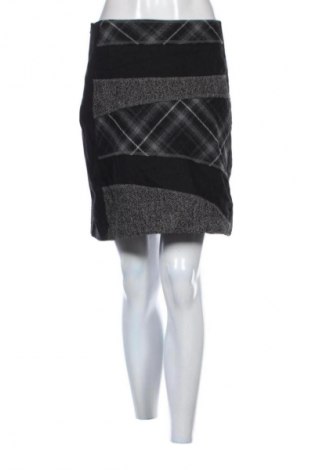 Rock Yessica, Größe M, Farbe Mehrfarbig, Preis 5,99 €