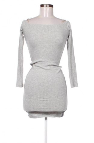 Рокля Adrom, Размер S, Цвят Сив, Цена 39,14 лв.