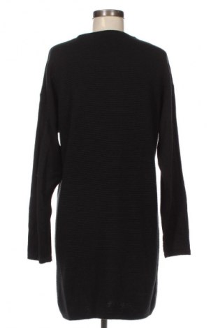 Ruha Amisu, Méret L, Szín Fekete, Ár 5 059 Ft