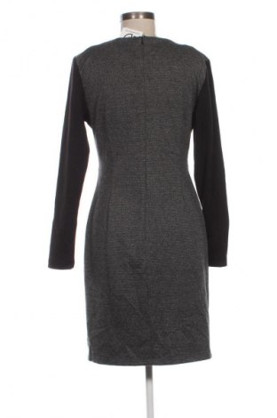 Kleid Aust, Größe M, Farbe Mehrfarbig, Preis € 14,99