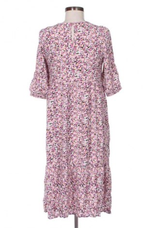 Рокля Beloved, Размер S, Цвят Многоцветен, Цена 39,15 лв.