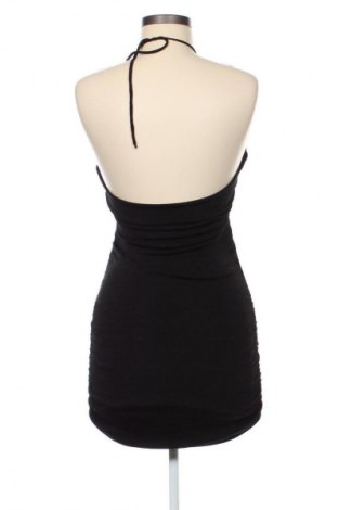 Рокля Bershka, Размер M, Цвят Черен, Цена 40,45 лв.