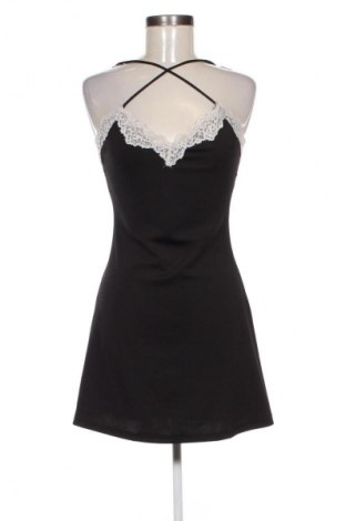 Ruha Bershka, Méret M, Szín Fekete, Ár 6 929 Ft