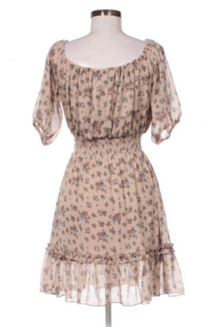 Рокля Bik Bok, Размер S, Цвят Бежов, Цена 39,15 лв.