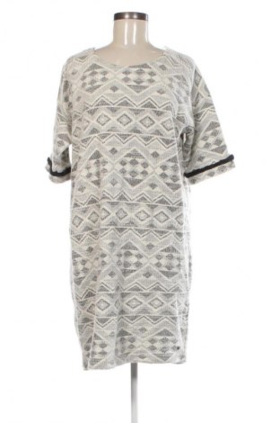 Рокля Bonobo, Размер XL, Цвят Многоцветен, Цена 13,29 €