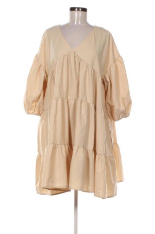 Sukienka Boohoo, Rozmiar XL, Kolor Beżowy, Cena 89,98 zł