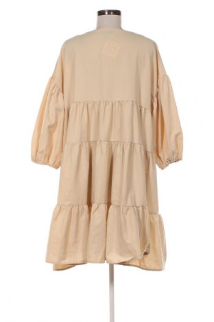 Sukienka Boohoo, Rozmiar XL, Kolor Beżowy, Cena 89,98 zł
