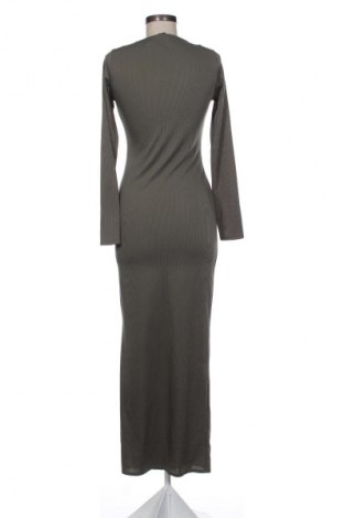 Kleid Boohoo, Größe M, Farbe Grün, Preis 19,96 €