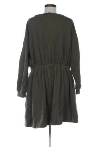 Kleid Boohoo, Größe XXL, Farbe Grün, Preis € 17,99