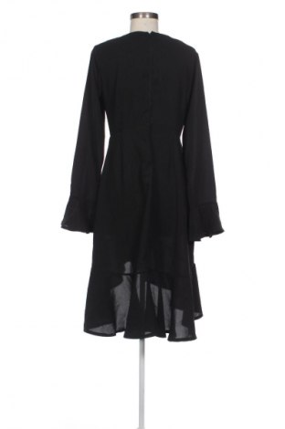 Sukienka Boohoo, Rozmiar L, Kolor Czarny, Cena 90,00 zł