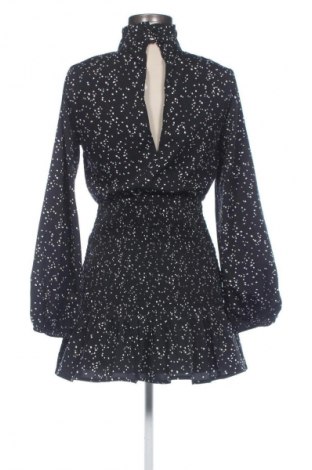 Рокля Boohoo, Размер S, Цвят Многоцветен, Цена 39,00 лв.