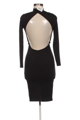 Рокля Boohoo, Размер XS, Цвят Черен, Цена 13,99 лв.