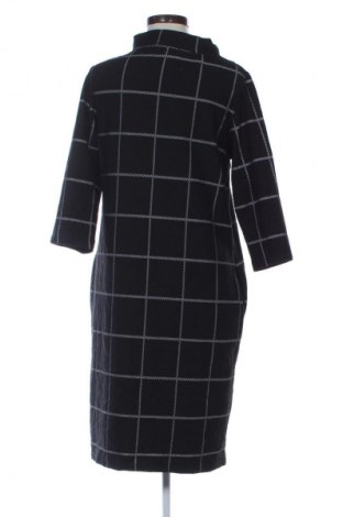 Šaty  C&A, Velikost M, Barva Vícebarevné, Cena  229,00 Kč