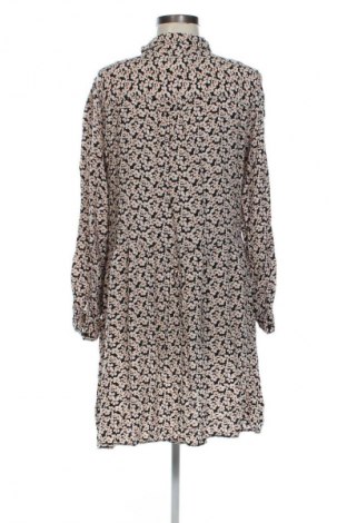 Рокля C&A, Размер XL, Цвят Многоцветен, Цена 39,00 лв.