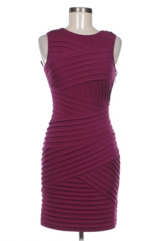 Рокля Calvin Klein, Размер S, Цвят Червен, Цена 123,00 лв.